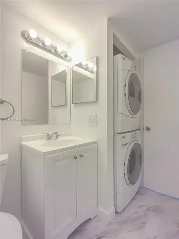 4174 Inverrary Drive Lauderhill FL 33319