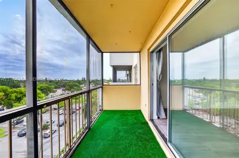 4174 Inverrary Drive Lauderhill FL 33319
