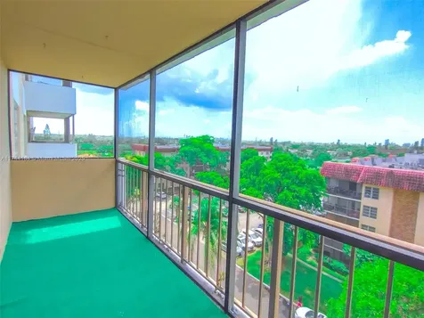 4174 Inverrary Drive Lauderhill FL 33319