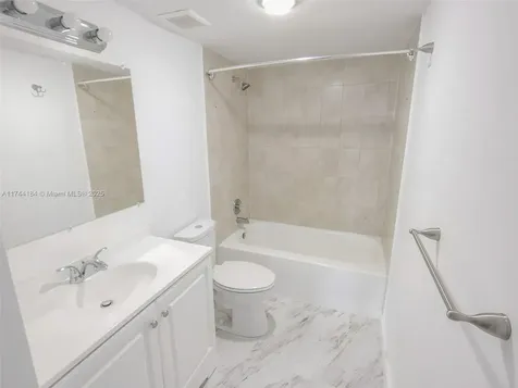 4174 Inverrary Drive Lauderhill FL 33319