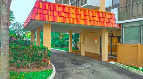 4174 Inverrary Drive Lauderhill FL 33319