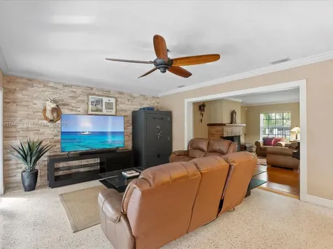 6145 SW 85th Avenue Miami FL 33143