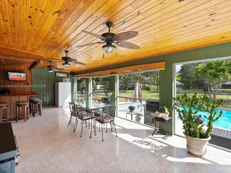 6145 SW 85th Avenue Miami FL 33143