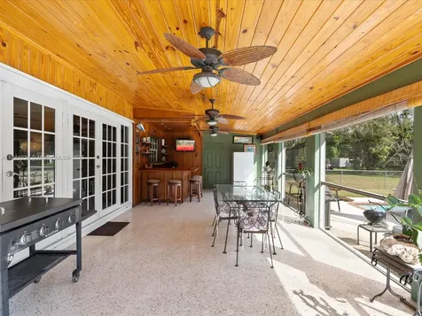 6145 SW 85th Avenue Miami FL 33143