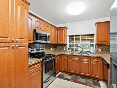 6145 SW 85th Avenue Miami FL 33143