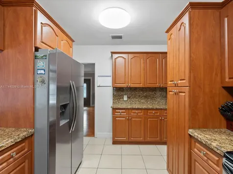 6145 SW 85th Avenue Miami FL 33143