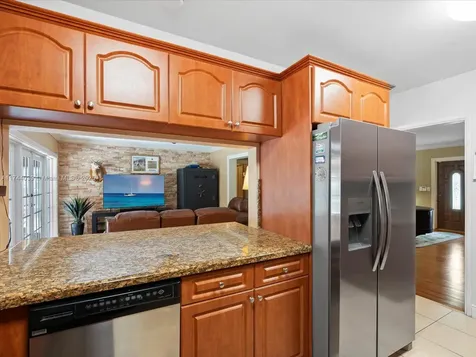 6145 SW 85th Avenue Miami FL 33143