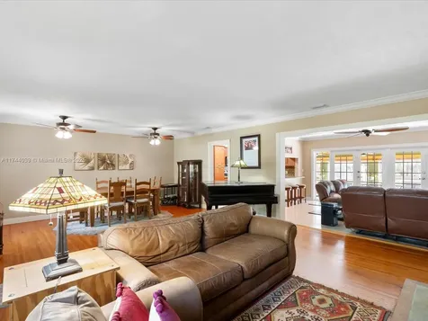6145 SW 85th Avenue Miami FL 33143