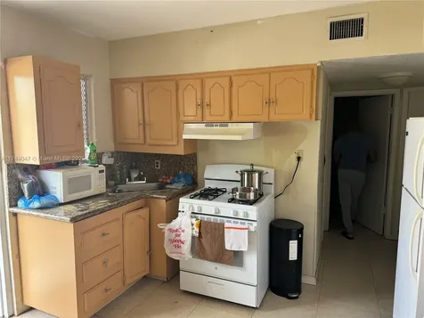 655 NE 135th Street North Miami FL 33161