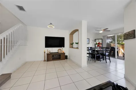 965 SW 149th Court Miami FL 33194