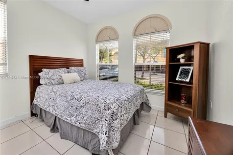 965 SW 149th Court Miami FL 33194