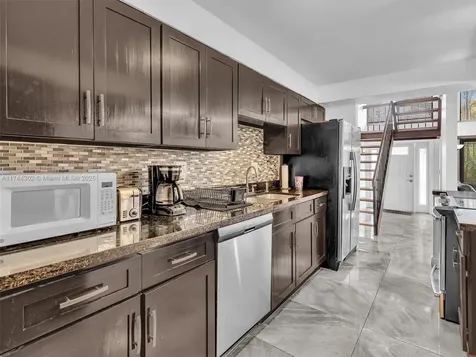 10477 SW 80th Street Miami FL 33173