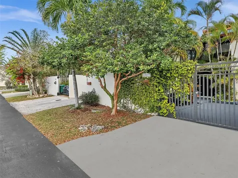 10477 SW 80th Street Miami FL 33173