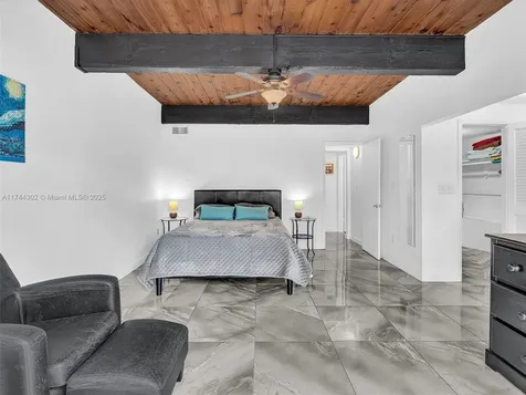 10477 SW 80th Street Miami FL 33173