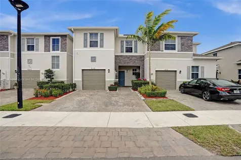 838 SE 17th Street Homestead FL 33034