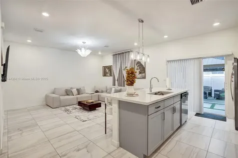 838 SE 17th Street Homestead FL 33034