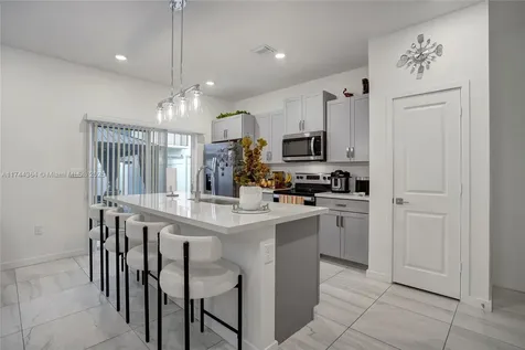 838 SE 17th Street Homestead FL 33034