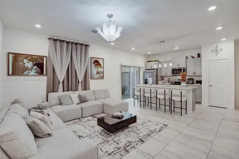 838 SE 17th Street Homestead FL 33034
