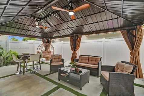 838 SE 17th Street Homestead FL 33034