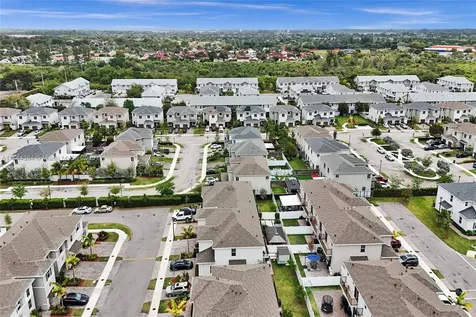 838 SE 17th Street Homestead FL 33034