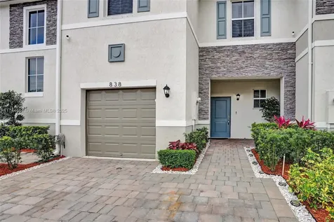 838 SE 17th Street Homestead FL 33034