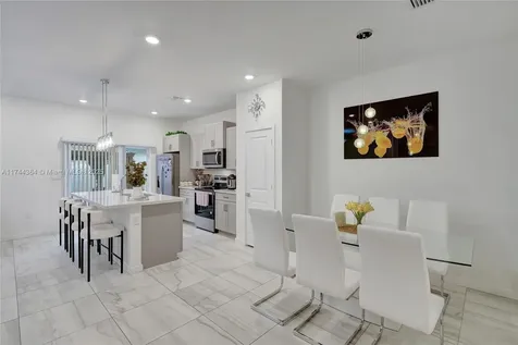 838 SE 17th Street Homestead FL 33034