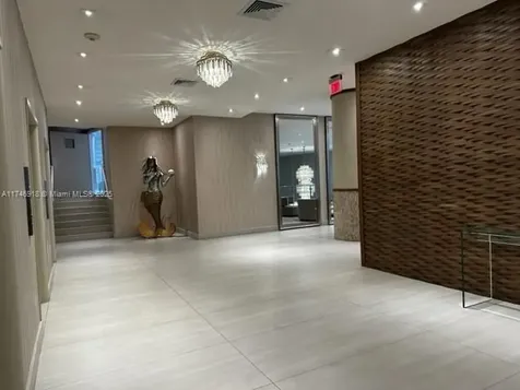 5401 Collins Avenue Miami Beach FL 33140