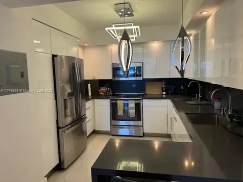 5401 Collins Avenue Miami Beach FL 33140