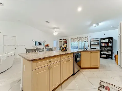 837 SW Amethist Terrace Port St. Lucie FL 34953