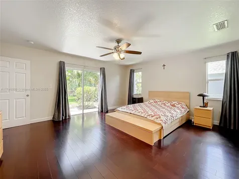 837 SW Amethist Terrace Port St. Lucie FL 34953