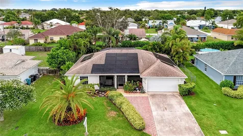 837 SW Amethist Terrace Port St. Lucie FL 34953