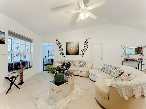 837 SW Amethist Terrace Port St. Lucie FL 34953