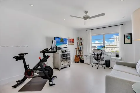 1450 Lincoln Road Miami Beach FL 33139