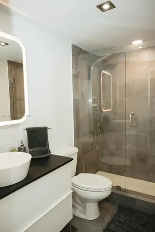 3725 S Ocean Drive Hollywood FL 33019