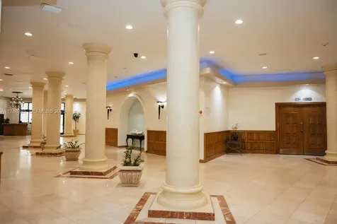 3725 S Ocean Drive Hollywood FL 33019