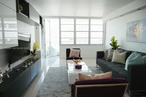 3725 S Ocean Drive Hollywood FL 33019