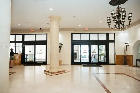 3725 S Ocean Drive Hollywood FL 33019