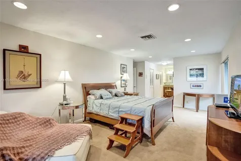 11033 NW 17th Place Coral Springs FL 33071