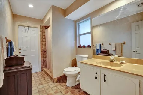 11033 NW 17th Place Coral Springs FL 33071