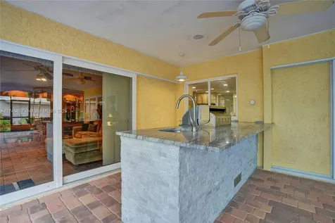 11033 NW 17th Place Coral Springs FL 33071