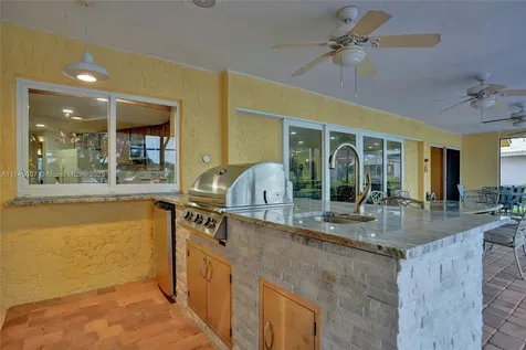 11033 NW 17th Place Coral Springs FL 33071