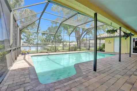 11033 NW 17th Place Coral Springs FL 33071