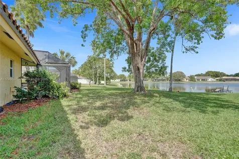 11033 NW 17th Place Coral Springs FL 33071