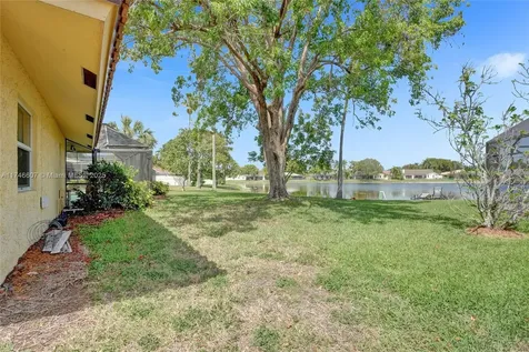 11033 NW 17th Place Coral Springs FL 33071