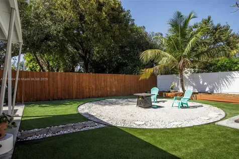 1143 SW 22nd Terrace Miami FL 33129