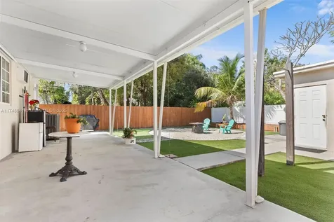 1143 SW 22nd Terrace Miami FL 33129