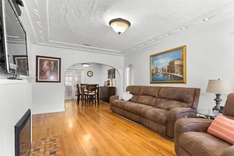 1143 SW 22nd Terrace Miami FL 33129