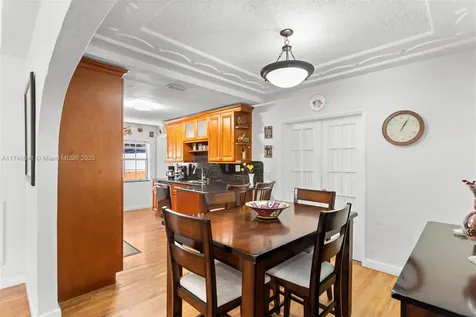 1143 SW 22nd Terrace Miami FL 33129