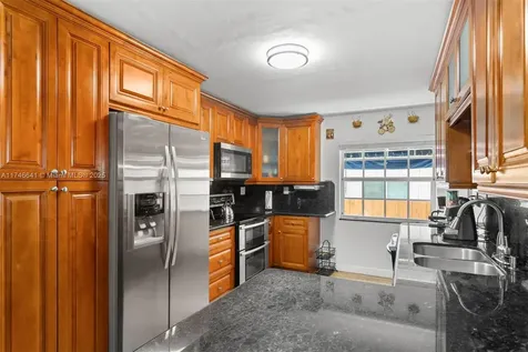 1143 SW 22nd Terrace Miami FL 33129