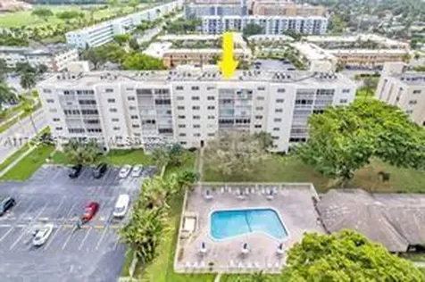 901 NE 14th Avenue Hallandale Beach FL 33009